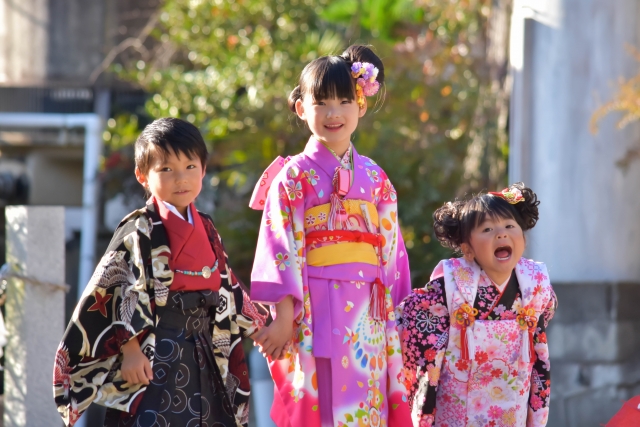 Shichi-Go-San three children
